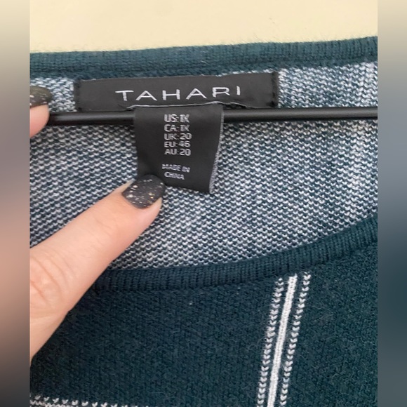 Tahari Dark Green Plaid Sweater - Picture 2 of 6